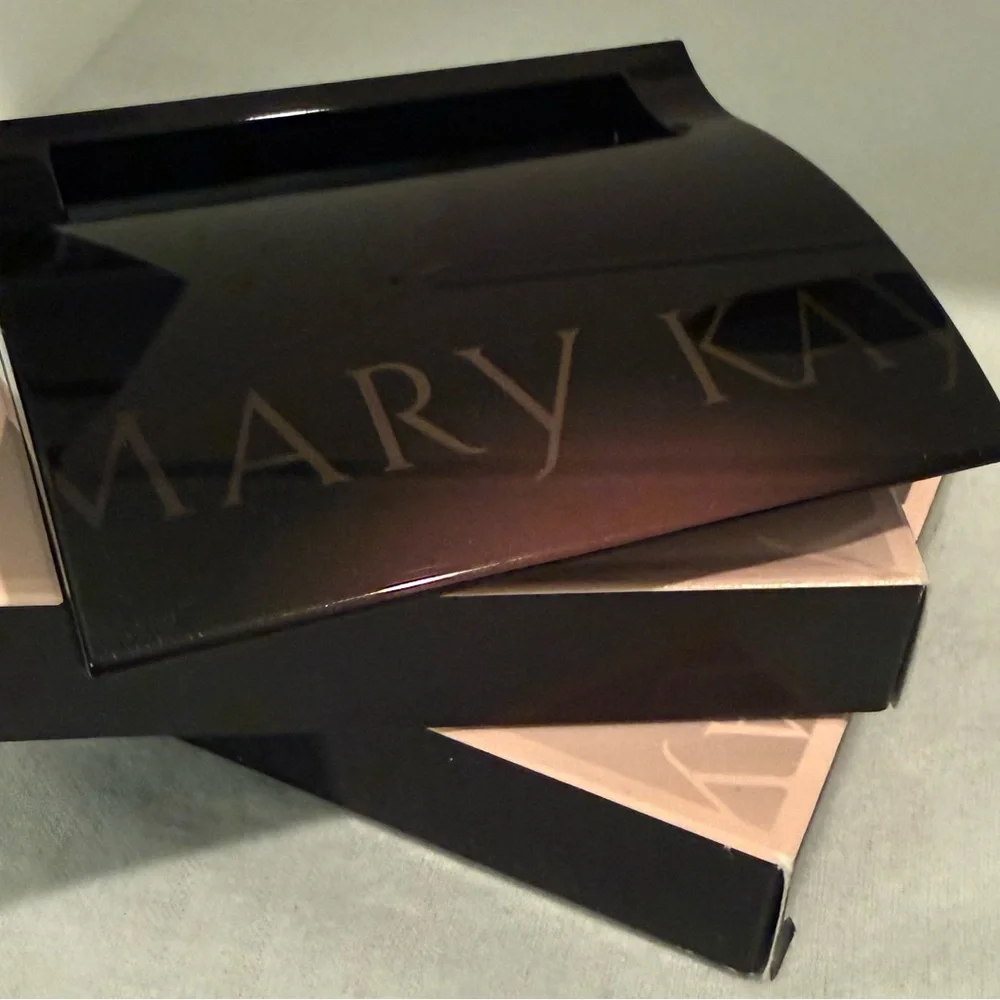 Mary Kay Refillable Custom Elegant Black Makeup Compact Lot of 2 Empty